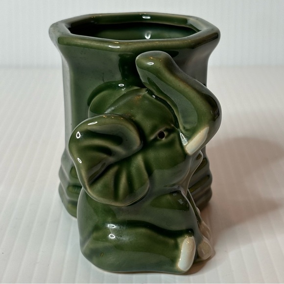 Vintage Elephant Planter Glaze Ceramic Jade Green Trunk Up-FLORAL Lucky Bamboo - Picture 4 of 9